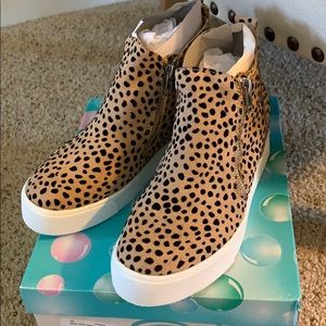 🖤🤎 SODA Taylor High Top Sneaker 🖤🤎